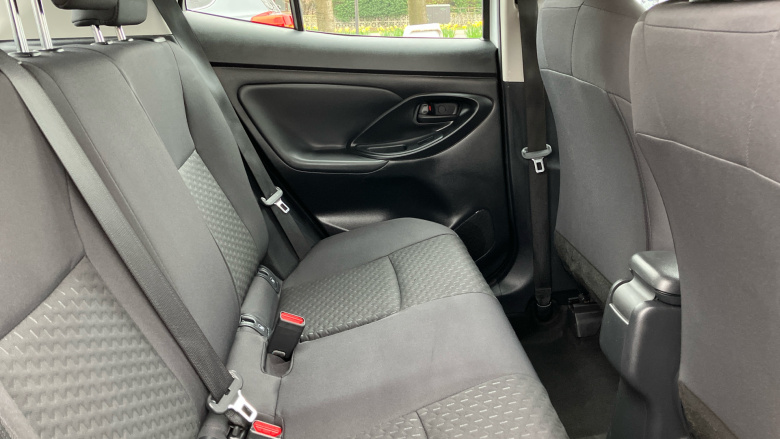 Toyota Yaris Cross 1.5 Hybrid Icon 5dr CVT Hybrid Estate